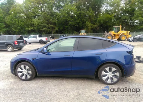 2021 Tesla Model Y Long Range Dual Motor All-Wheel Drive from USA, damaged, VIN 5YJYGDEE1MF243267